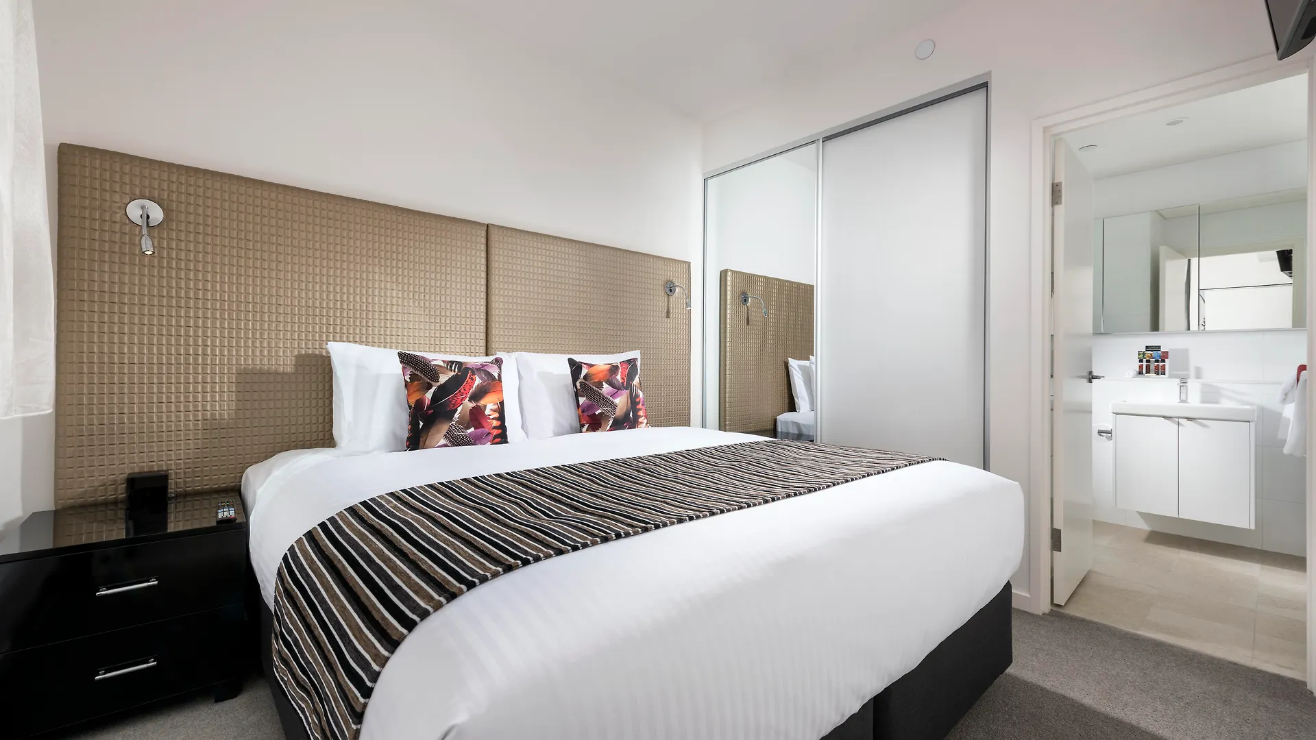 **** Hotel Ramada By Wyndham Vetroblu Scarborough Beach Perth Australia